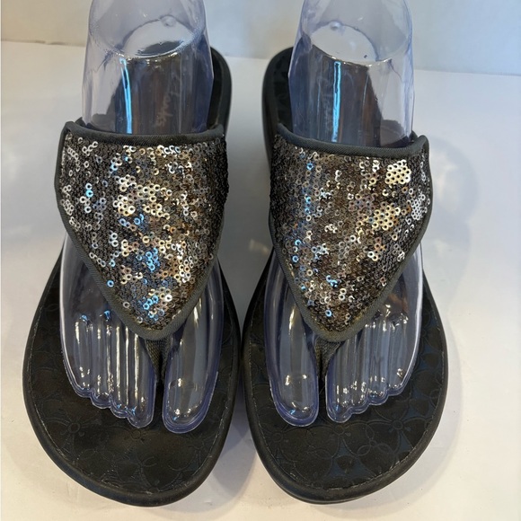 Clarks pewter silver gray wedge he’ll flip flop sandals size 9M - Picture 10 of 10